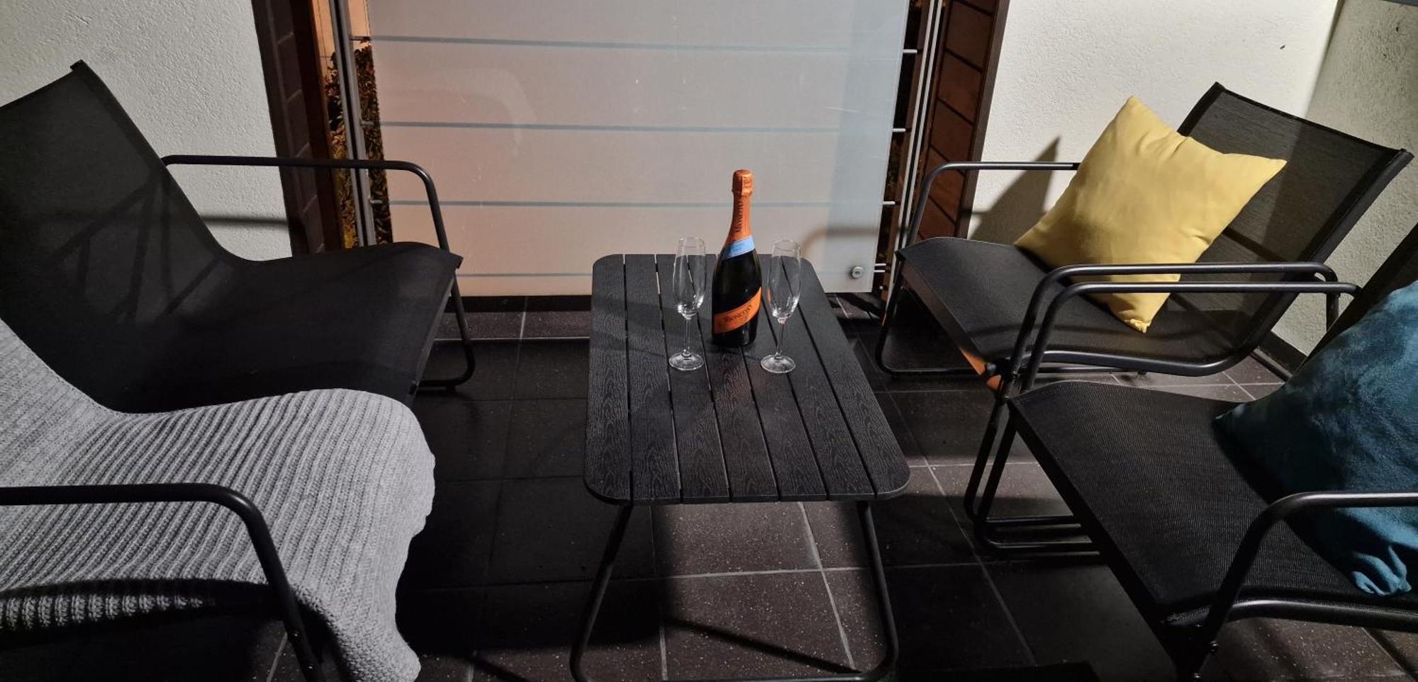 Plaza 47 Apartment