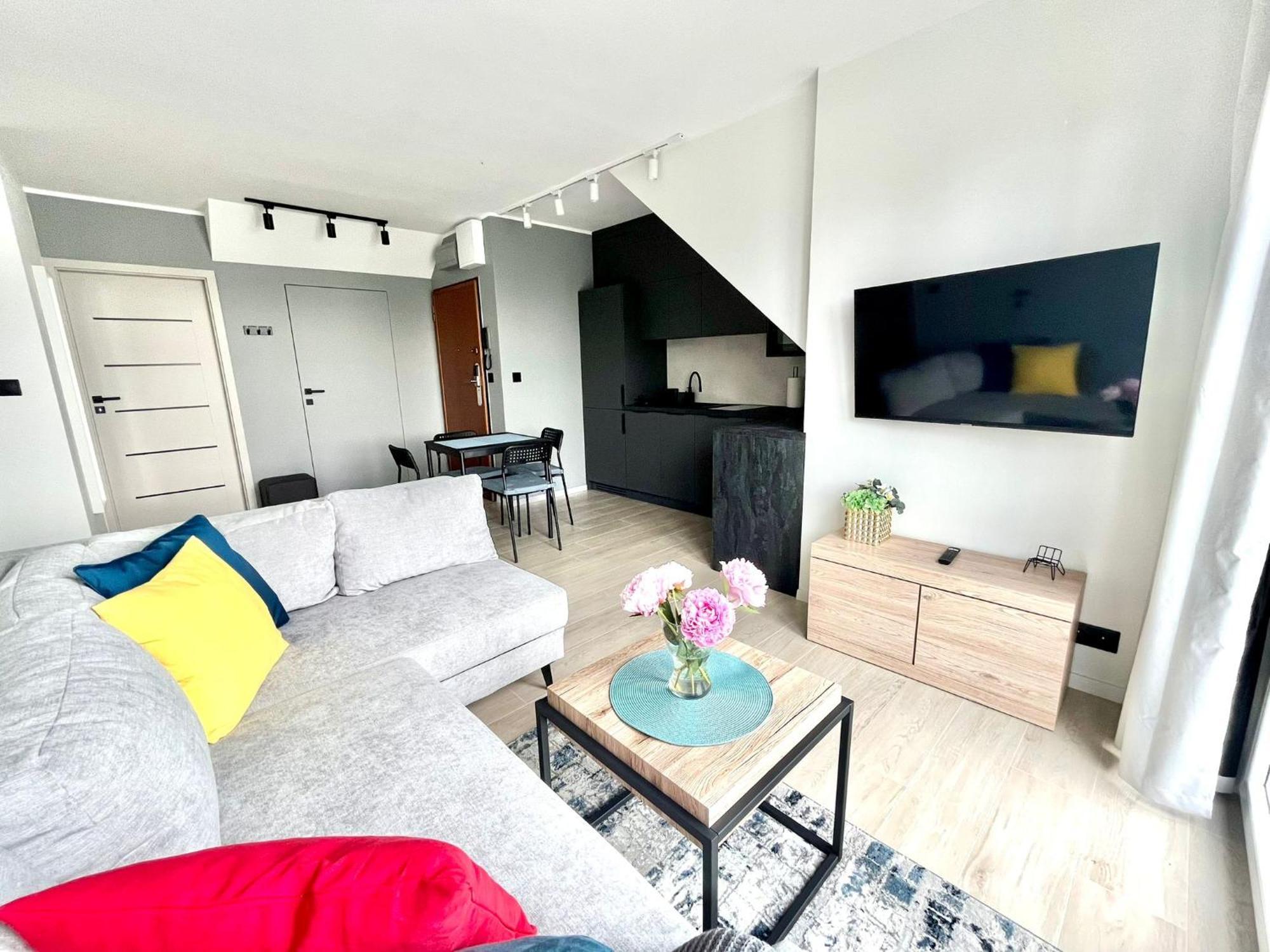Plaza 47 Apartment